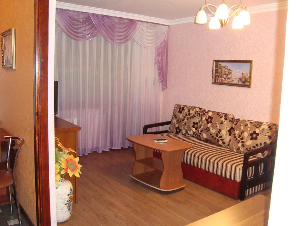 Studio On Stalevarov Near Meduniversity Zaporizhia Eksteriør billede
